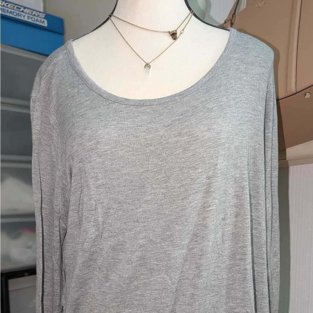 Forever 21 Heather Gray Top
